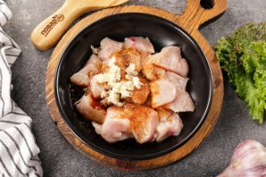 Куриная грудка, запеченная с картофелем