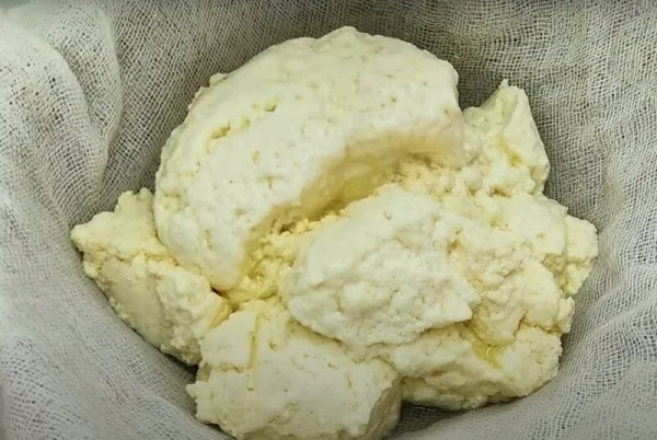 Дорогой сыр в магазине не покупаю! Готовлю свой всего из 3-х ингредиентов — получается нежнее и дешевле
