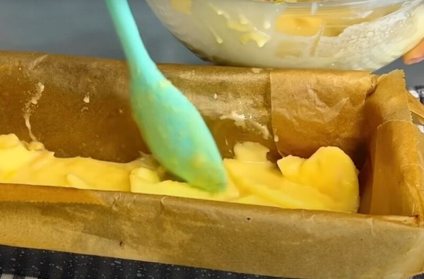 «Невидимый» яблочный пирог — вкуснее, чем пирожное! Готовится не сложно, а получается невероятно вкусным