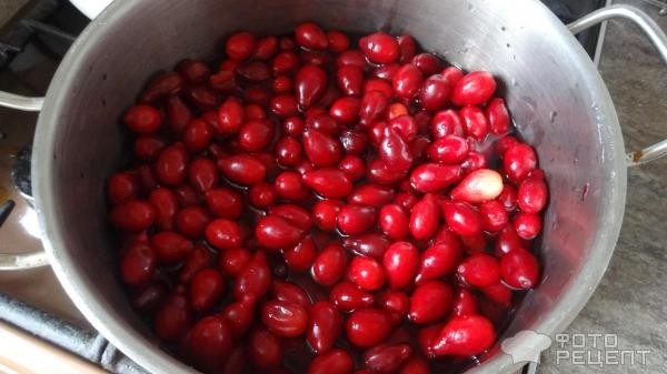 Рецепт: Джем из кизила - Ароматно и вкусно.