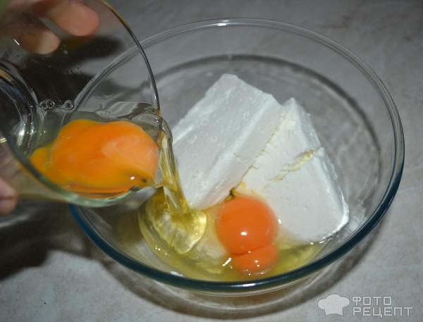 Рецепт: Сырный пирог из лаваша - Горячий завтрак с пряными травами, творогом и болгаским перцем