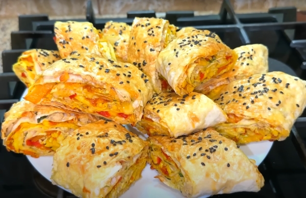 Шикарный рецепт из лаваша! Хрустящие закусочные рулетики на праздничный стол: лаваш с начинкой