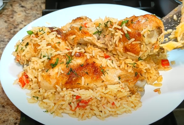 Плов с курицей, от которого невозможно оторваться: рассыпчатый и сочный, как в лучших узбекских ресторанах!