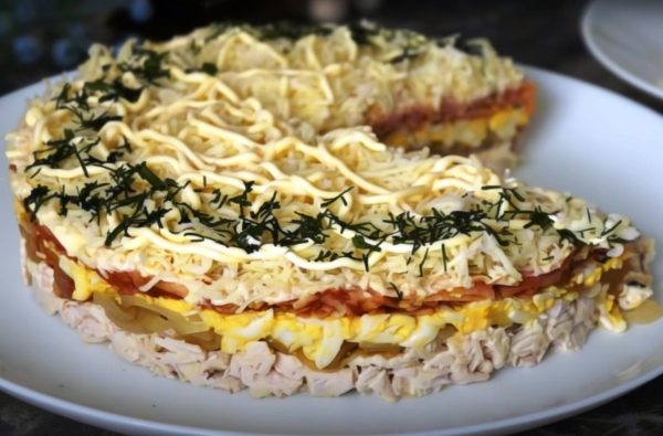 Секрет идеального новогоднего стола! Легкий, нежный и обалденно вкусный салат «Аннушка» Секрет идеального новогоднего стола! Легкий, нежный и обалденно вкусный салат «Аннушка»