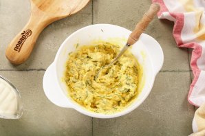 Яйца, фаршированные сыром и чесноком Яйца, фаршированные сыром и чесноком