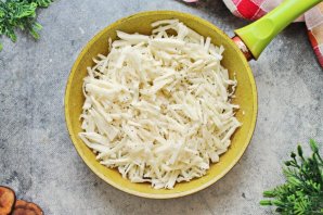 Капустная солянка с сосиской Капустная солянка с сосиской