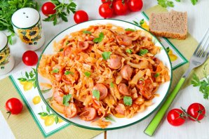 Капустная солянка с сосиской Капустная солянка с сосиской