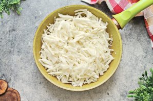 Капустная солянка с сосиской Капустная солянка с сосиской