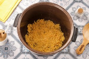 Кукурузная каша на молоке в мультиварке Кукурузная каша на молоке в мультиварке