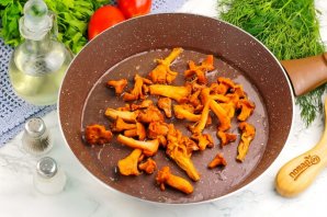 Омлет с лисичками Омлет с лисичками
