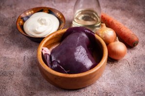 Печень с морковью и луком Печень с морковью и луком