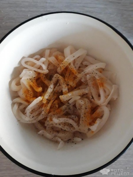 Рецепт: Кальмары жареные с луком - Полезный морепродукт для всей семьи!