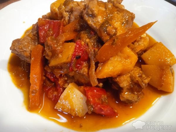 Рецепт: Тушенное мясо с овощам - тушеная свинина с сезонными овощами