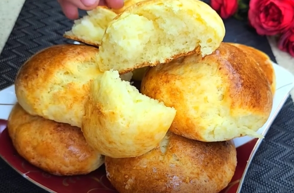 Мягкая и нежная выпечка из творога за 25 минут. Так вкусно, что даже крошки не останется! Мягкая и нежная выпечка из творога за 25 минут. Так вкусно, что даже крошки не останется!