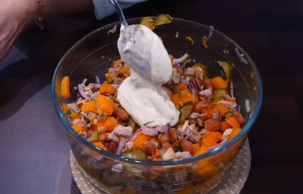 Секрет шеф-повара: простой салат из тыквы, который поражает вкусом и выглядит как ресторанное блюдо Секрет шеф-повара: простой салат из тыквы, который поражает вкусом и выглядит как ресторанное блюдо