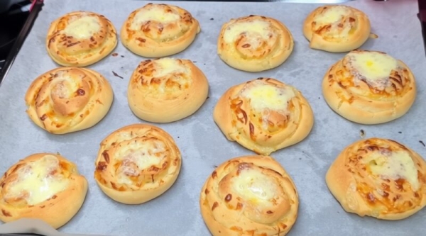 Пеку вместо пиццы — муж и дети довольны! Тесто «Пух» без яиц за копейки Пеку вместо пиццы — муж и дети довольны! Тесто «Пух» без яиц за копейки