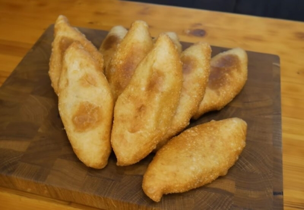 Румяные золотистые пирожки с капустой. Тот самый рецепт, как у бабушки – вся фишка в тесте! Румяные золотистые пирожки с капустой. Тот самый рецепт, как у бабушки – вся фишка в тесте!