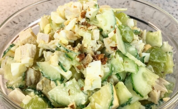 Невероятно нежный салат «Марго»: удивите своих близких этим кулинарным шедевром с секретным ингредиентом