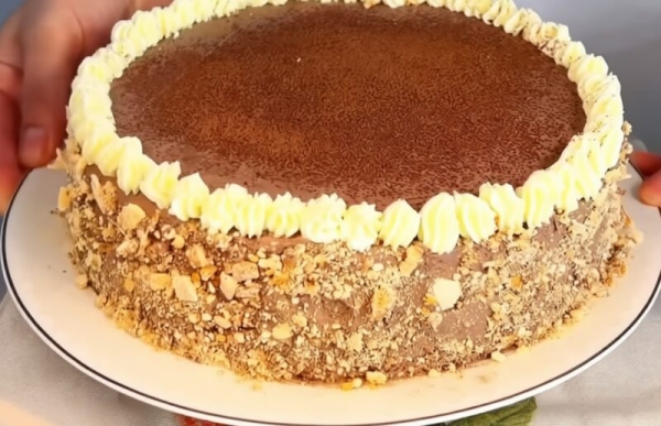 Легендарный торт «Киевский»: раскрываем секрет, как добиться идеальной хрустящей структуры и нежного вкуса Легендарный торт «Киевский»: раскрываем секрет, как добиться идеальной хрустящей структуры и нежного вкуса