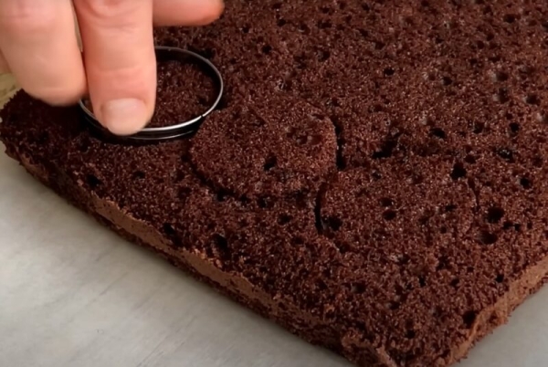 Вкус зимней сказки: рецепт десерта «Белый снег», который создаст неповторимую праздничную атмосферу Вкус зимней сказки: рецепт десерта «Белый снег», который создаст неповторимую праздничную атмосферу