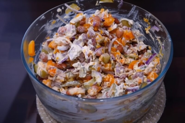 Секрет шеф-повара: простой салат из тыквы, который поражает вкусом и выглядит как ресторанное блюдо Секрет шеф-повара: простой салат из тыквы, который поражает вкусом и выглядит как ресторанное блюдо