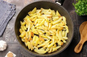 Азу по-татарски в мультиварке Азу по-татарски в мультиварке