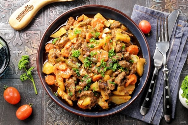 Азу по-татарски в мультиварке Азу по-татарски в мультиварке