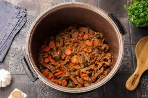 Азу по-татарски в мультиварке Азу по-татарски в мультиварке