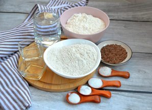 Бездрожжевой хлеб из цельнозерновой муки Бездрожжевой хлеб из цельнозерновой муки