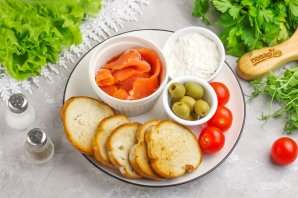 Брускетта с семгой Брускетта с семгой