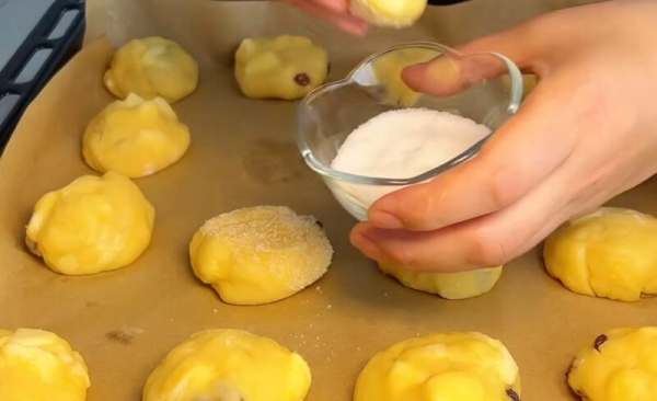 Быстрое яблочное печенье к чаю на завтрак. Готовится не сложно из самых доступных продуктов! Быстрое яблочное печенье к чаю на завтрак. Готовится не сложно из самых доступных продуктов!