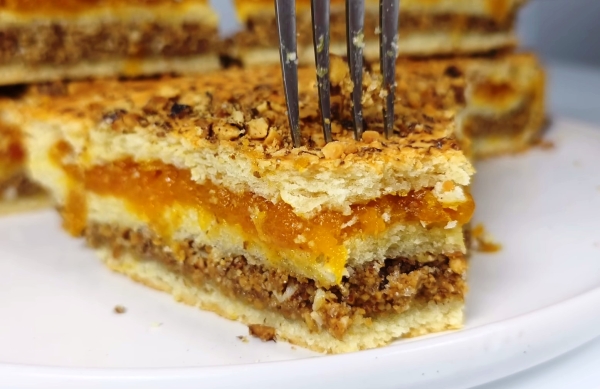 Мой фирменный рецепт двухслойного пирога: результат всегда неожиданный, хотя ингредиенты самые простые Мой фирменный рецепт двухслойного пирога: результат всегда неожиданный, хотя ингредиенты самые простые