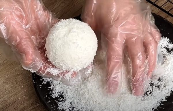 Вкус зимней сказки: рецепт десерта «Белый снег», который создаст неповторимую праздничную атмосферу Вкус зимней сказки: рецепт десерта «Белый снег», который создаст неповторимую праздничную атмосферу