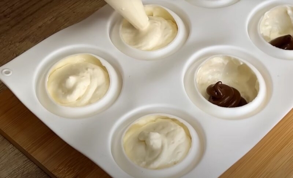 Вкус зимней сказки: рецепт десерта «Белый снег», который создаст неповторимую праздничную атмосферу Вкус зимней сказки: рецепт десерта «Белый снег», который создаст неповторимую праздничную атмосферу