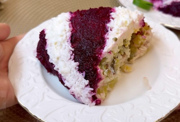 Салат «Елочная игрушка» на Новый Год 2026. Просто, эффектно и очень вкусно!