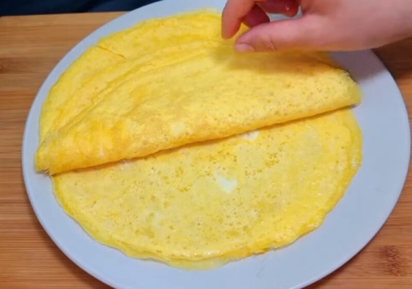 Выглядит эффектно и нравится всем гостям! Шикарная закуска из крабовых палочек на праздничный стол