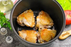 Курица в мультиварке жареная