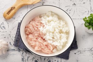 Куриные тефтели в сливочном соусе Куриные тефтели в сливочном соусе