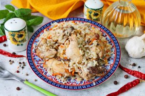 Плов с курицей в мультиварке