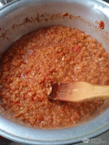 Рецепт: Кабачковая "аджика" - С болгарским перцем и чесноком: вкусная и пикантная, сразу и не поймешь что из кабачков