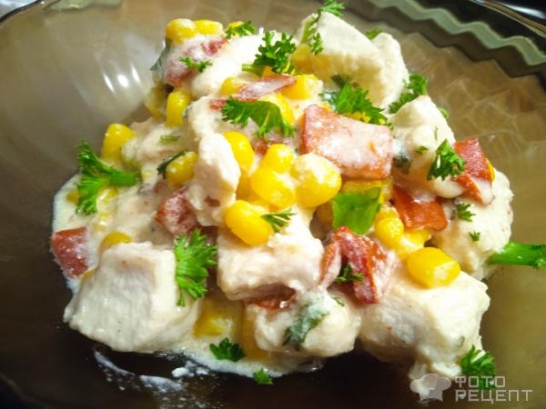 Рецепт: Куриное филе в соусе на сковороде - с кукурузой и болгарским перцем Рецепт: Куриное филе в соусе на сковороде - с кукурузой и болгарским перцем