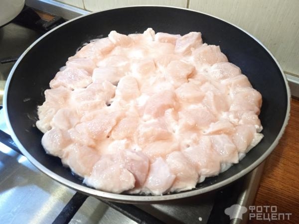 Рецепт: Куриное филе в соусе на сковороде - с кукурузой и болгарским перцем Рецепт: Куриное филе в соусе на сковороде - с кукурузой и болгарским перцем