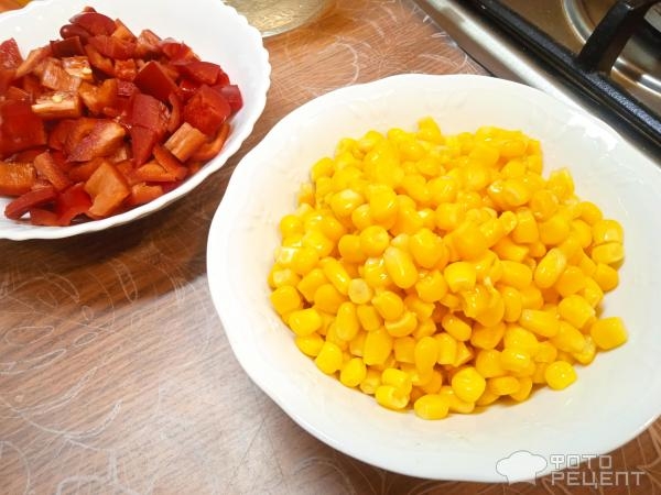 Рецепт: Куриное филе в соусе на сковороде - с кукурузой и болгарским перцем Рецепт: Куриное филе в соусе на сковороде - с кукурузой и болгарским перцем