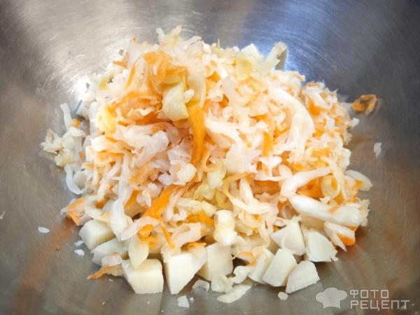 Рецепт: Постный овощной салат - с квашеной капустой Рецепт: Постный овощной салат - с квашеной капустой