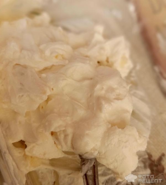 Рецепт: Шампиньоны с творожным сыром, запеченные в беконе - в духовке