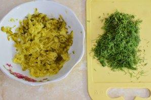 Рулетики из индейки в духовке с начинкой Рулетики из индейки в духовке с начинкой