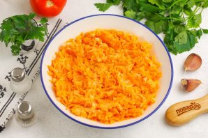 Салат из моркови с чесноком Салат из моркови с чесноком