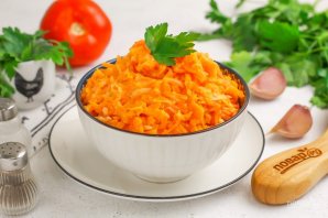 Салат из моркови с чесноком Салат из моркови с чесноком