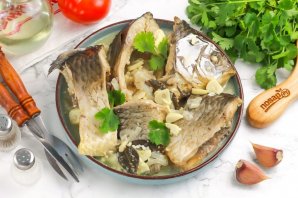 Тушеный карась Тушеный карась