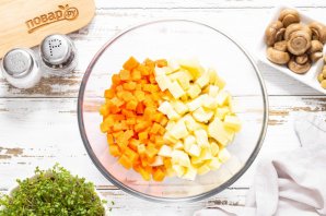 Винегрет с маринованными грибами